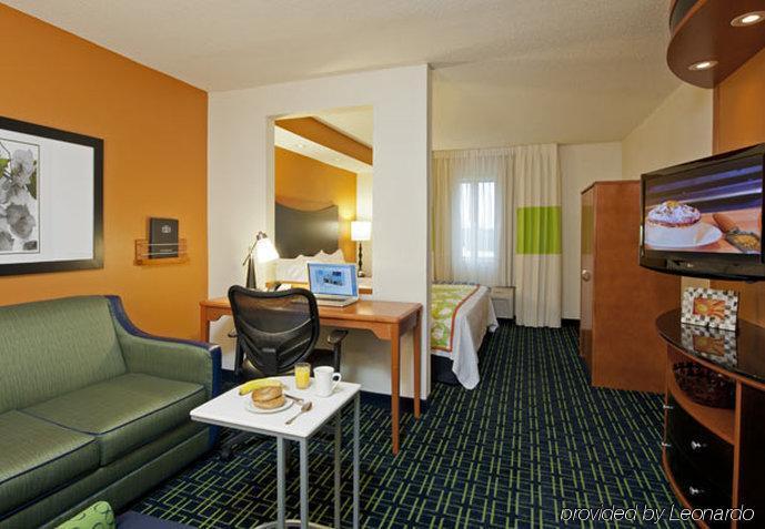 Fairfield Inn & Suites Lansing West Delta Center Township Pokoj fotografie